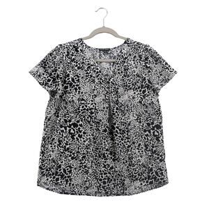 Hilary Radley Printed Blouse Small Black VNeck Short‎ Sleeve Office Lightweight